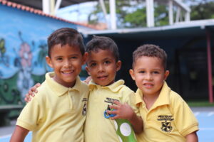 Unión y aprendizaje: Desayuno familiar en el Colegio San Martín de Porres.