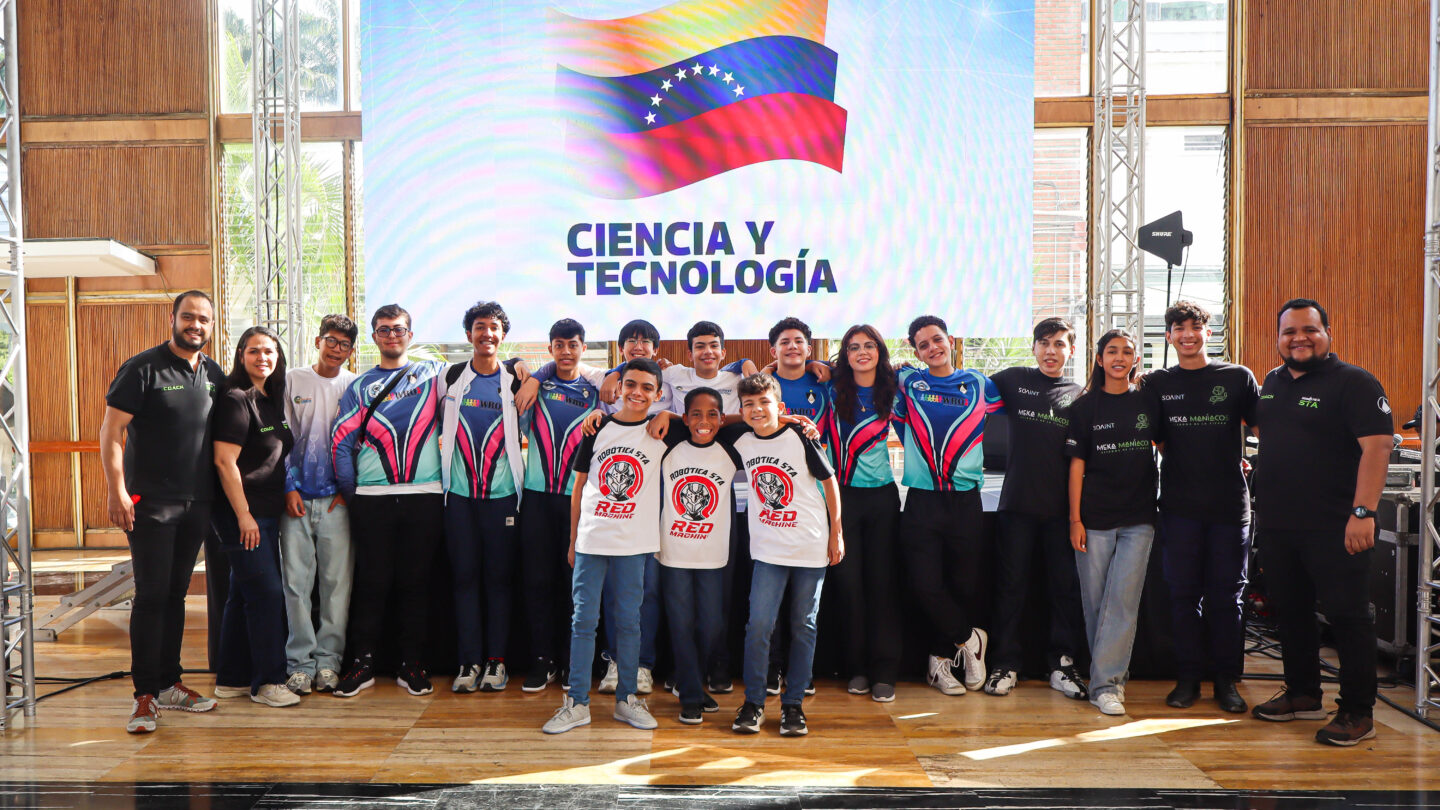 NACIONALES DE ROBOTICA